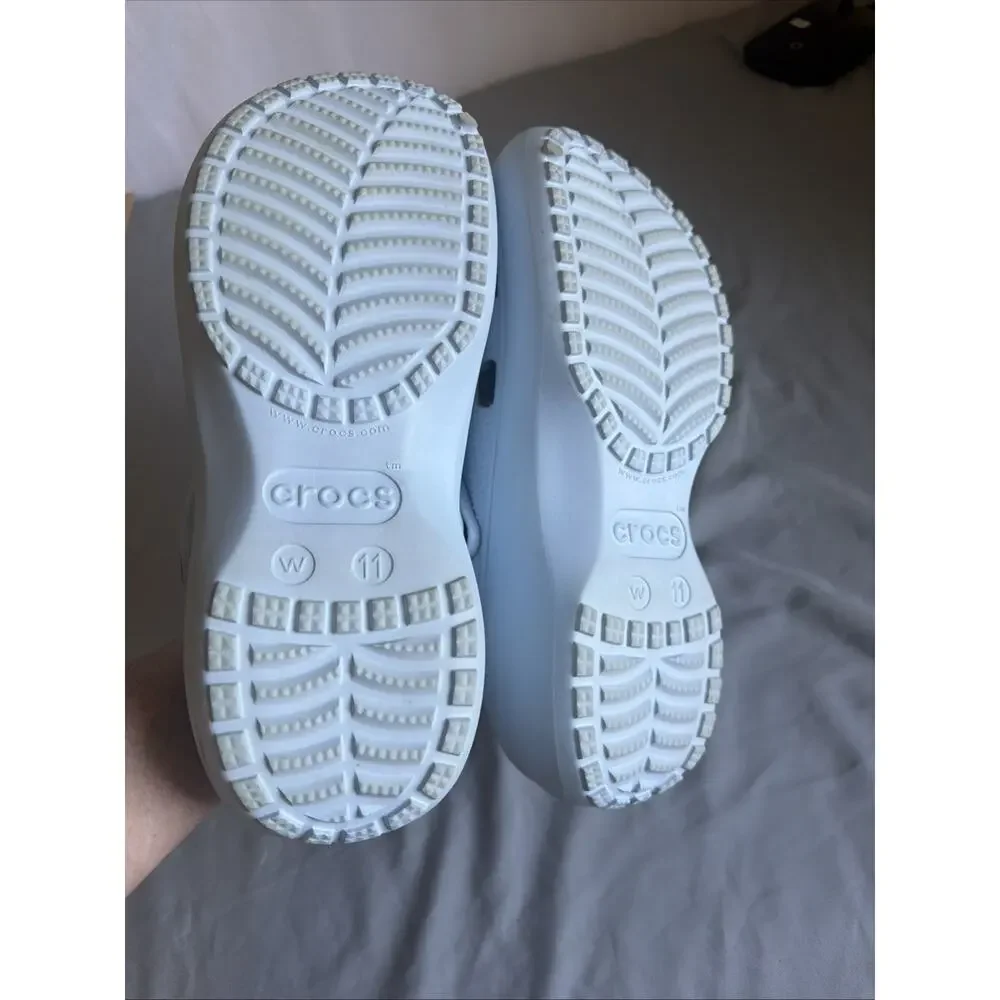 CROCS great preowned